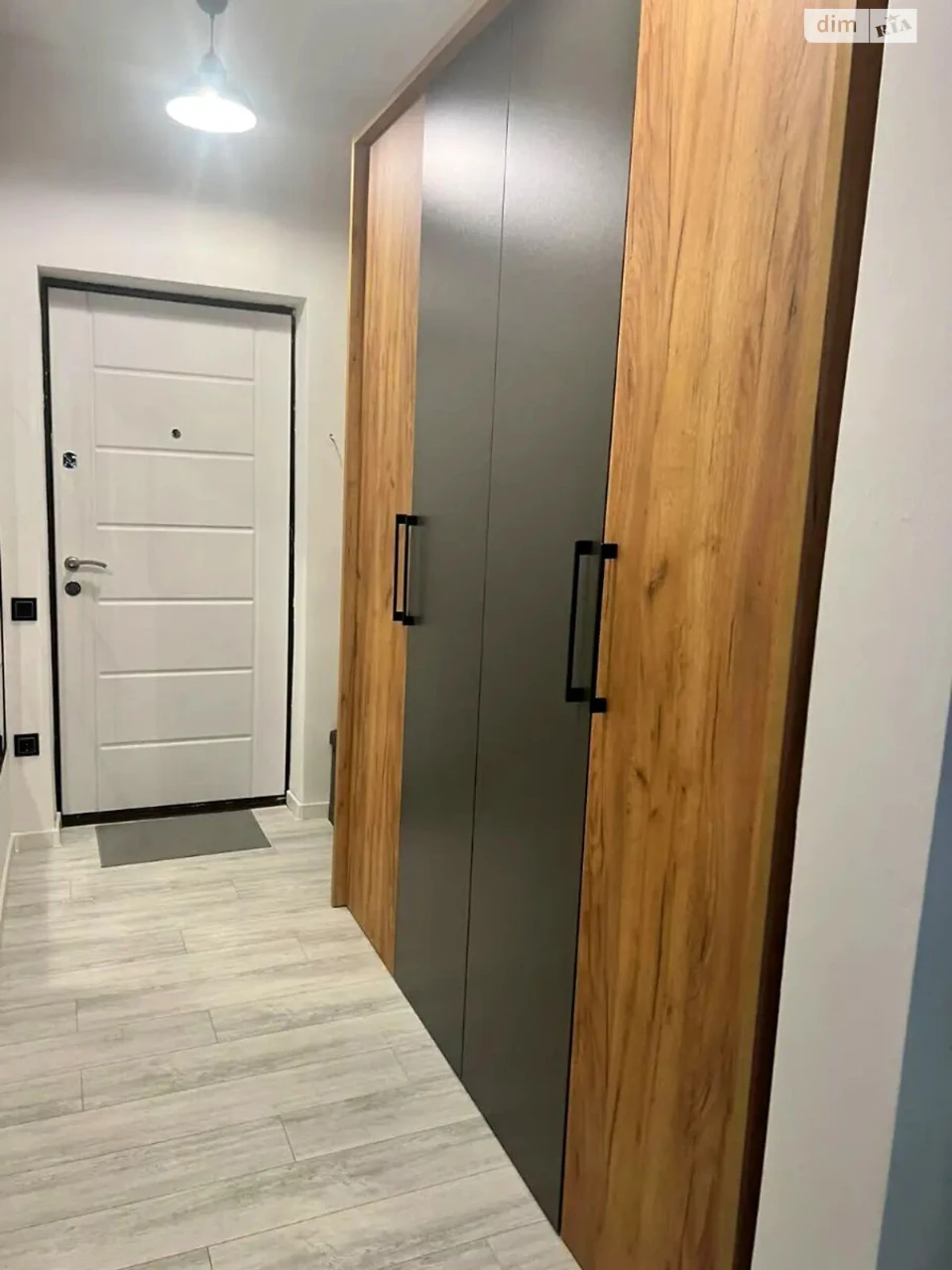 Long-Term Rental Apartment, Holosiiv
