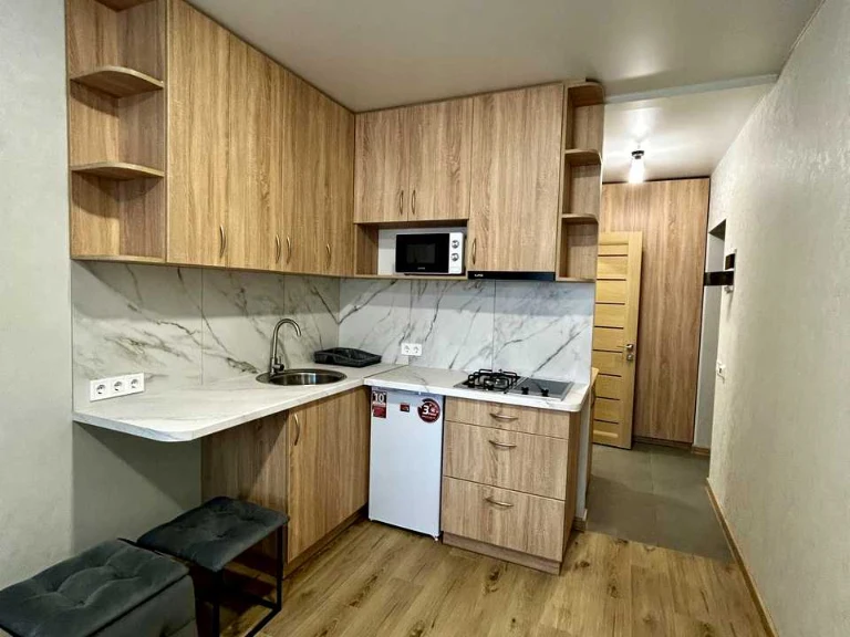 Apartment. Dnipro, Bohdana Hmelnytskyi Avenue
