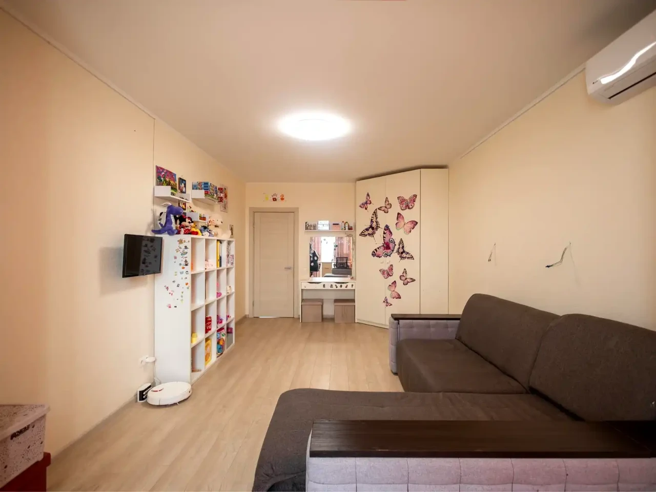 Продаж 2-кімнатна квартири 71.4 м² на 7-му поверсі з 11