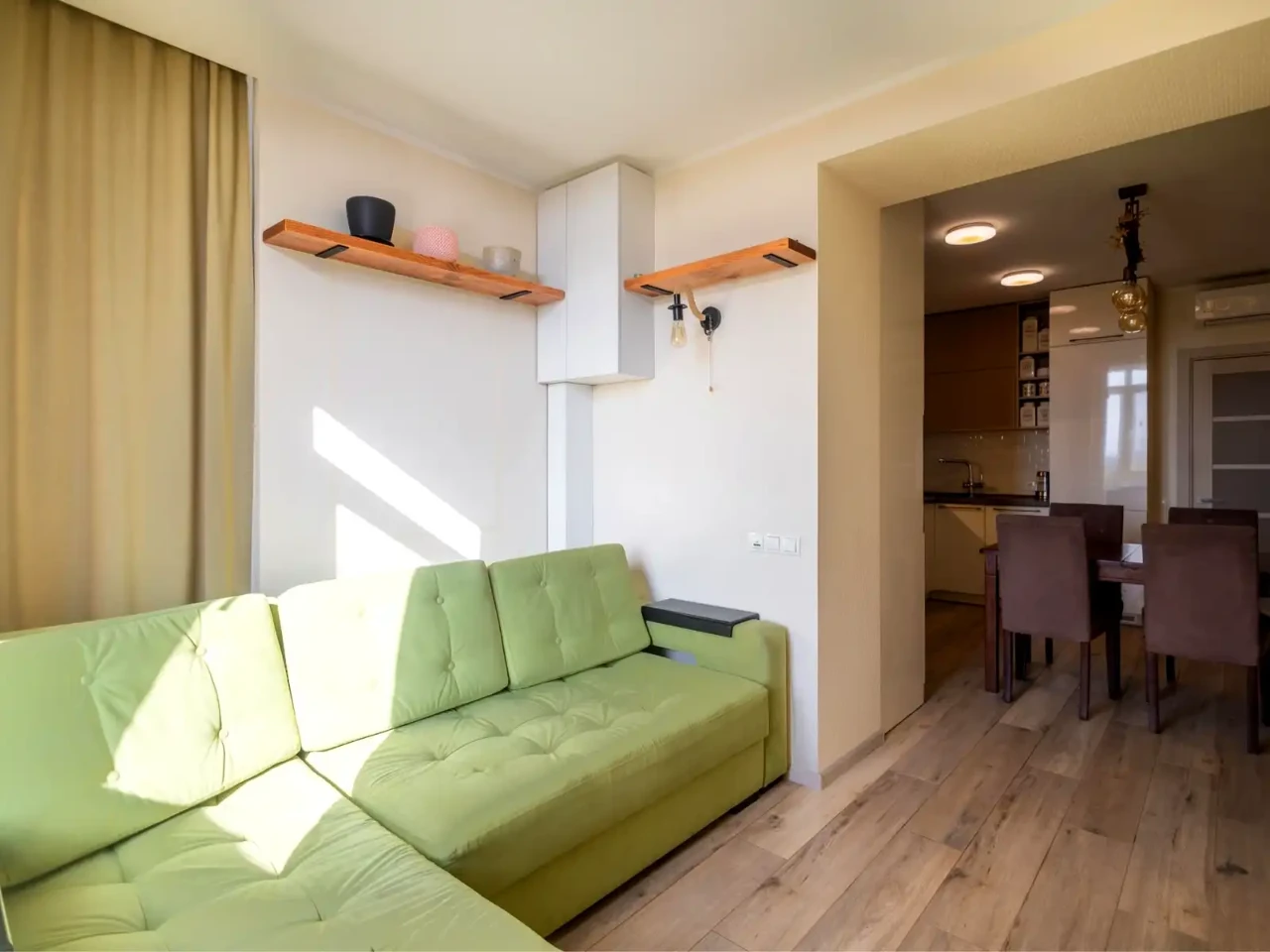 Продаж 2-кімнатна квартири 71.4 м² на 7-му поверсі з 11