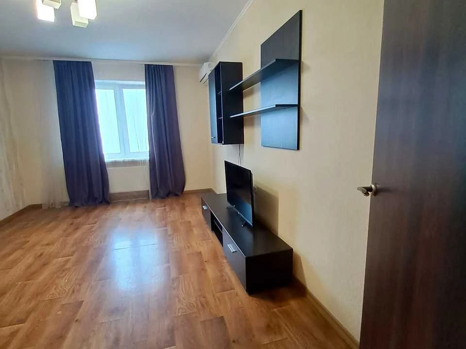 Квартира. Київ, Сергія Данченка вул.