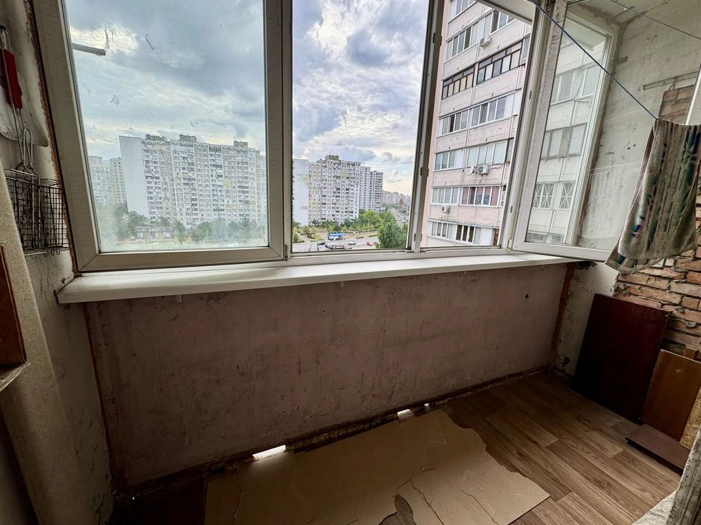Торг Продаж 1-к квартири, метро Позняки 5 хвилин пішки, Газ
