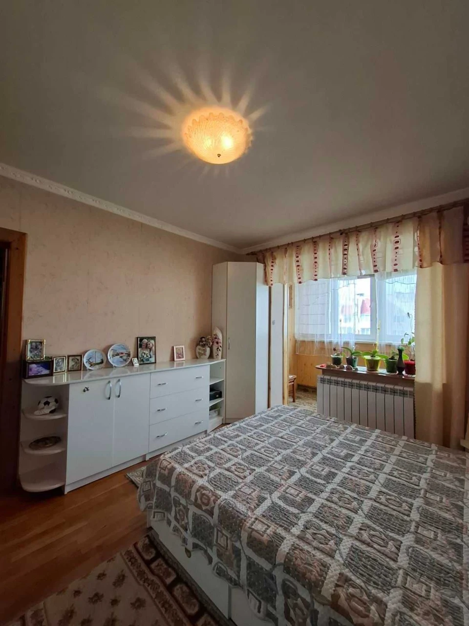 Продаю 4-кімнатну квартиру біля ТЦ "Арсен". 85,6 м2