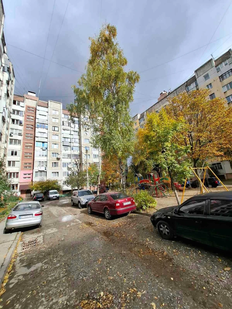 Продаю 4-кімнатну квартиру біля ТЦ "Арсен". 85,6 м2