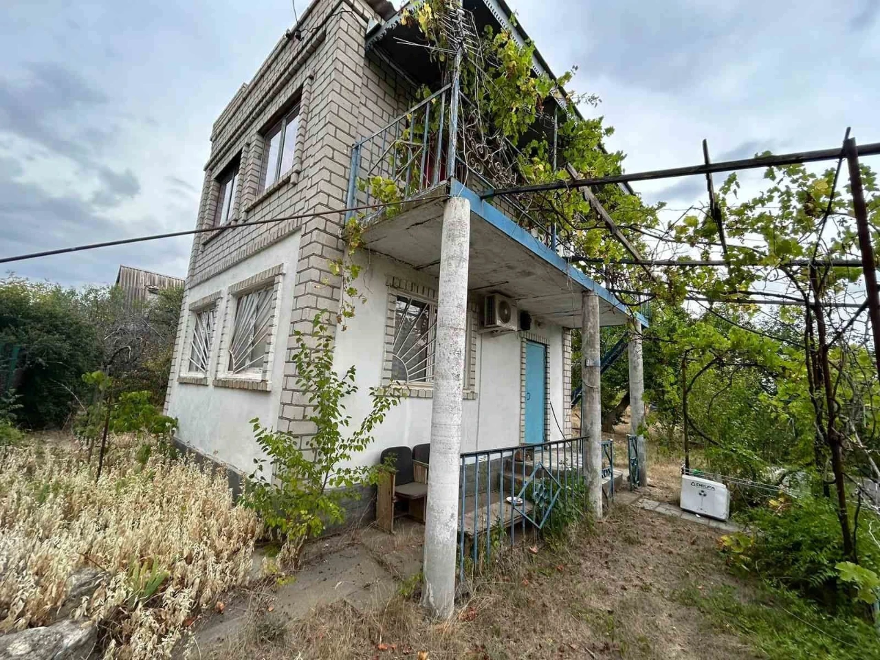 Продам дачний будинок