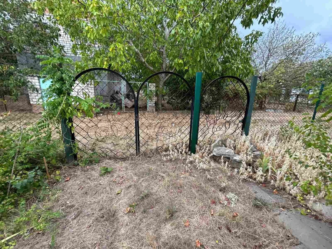 Продам дачний будинок