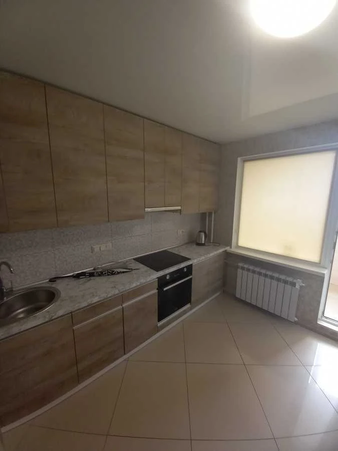 Сдается 1-комнатная квартира 48 м², улица Николая Лаврухина, 16