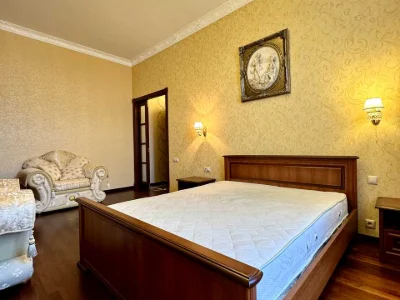 Apartment. Khreshchatyk st., Kyiv