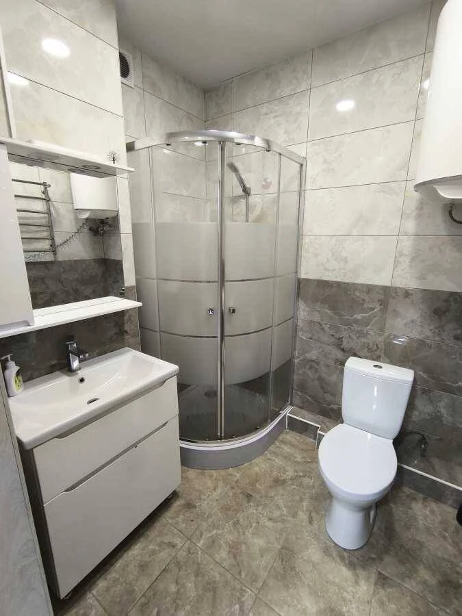 For Rent Long-Term 1-Bedroom Apartment, Kyiv, Darnytskyi, Revuts'koho Street