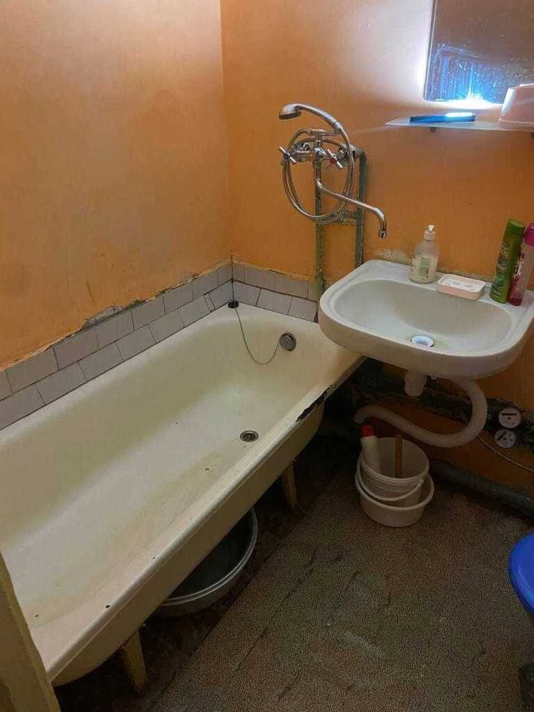 Продам 1-к квартиру Київ, Святошинський, Жолудєва вул, 1