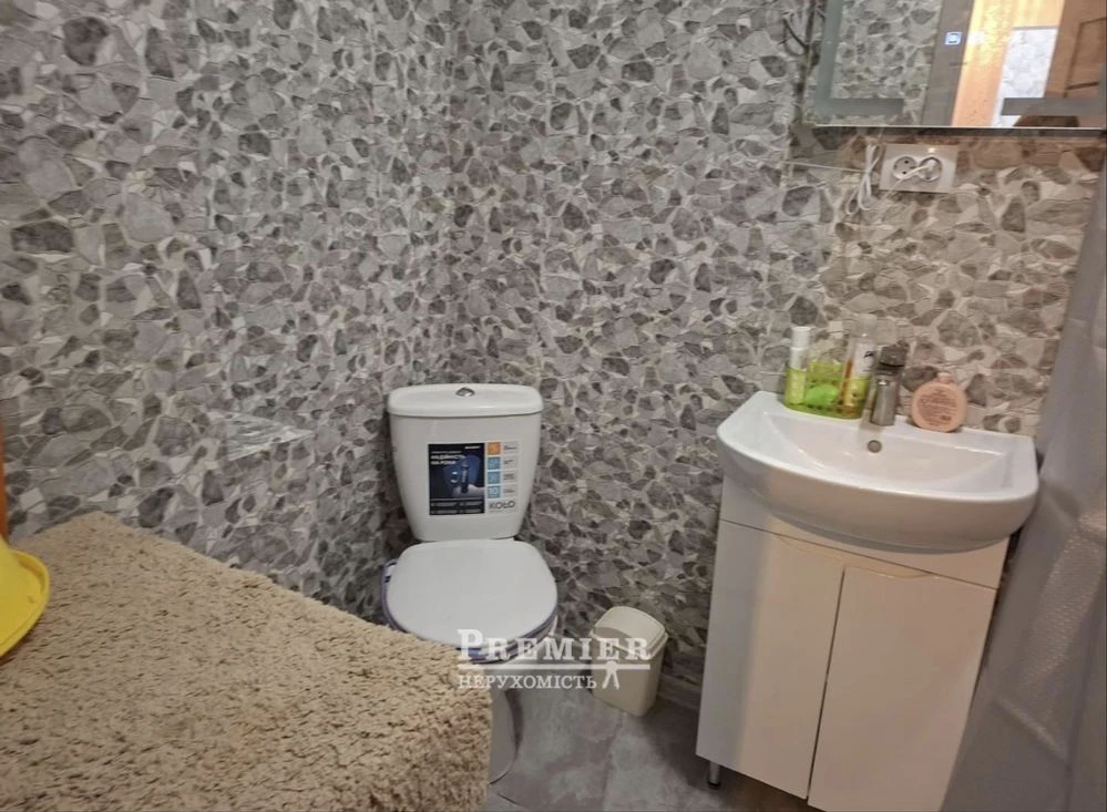 For sale, 1 room, renovated