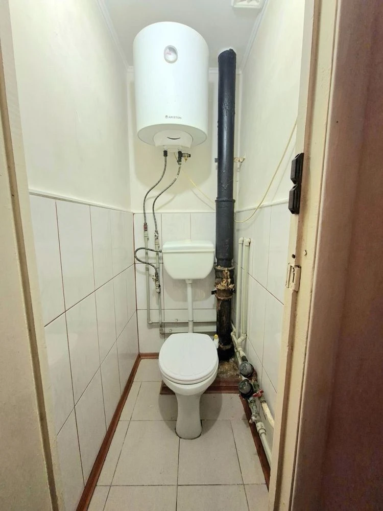 3-bedroom apartment for sale on Voronetskaya Street