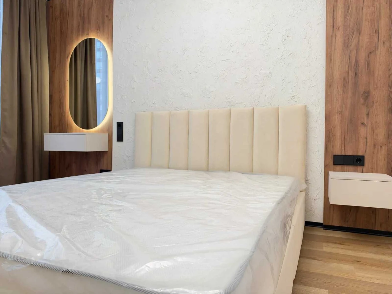 One-bedroom apartment with renovation in Manhattan residential complex