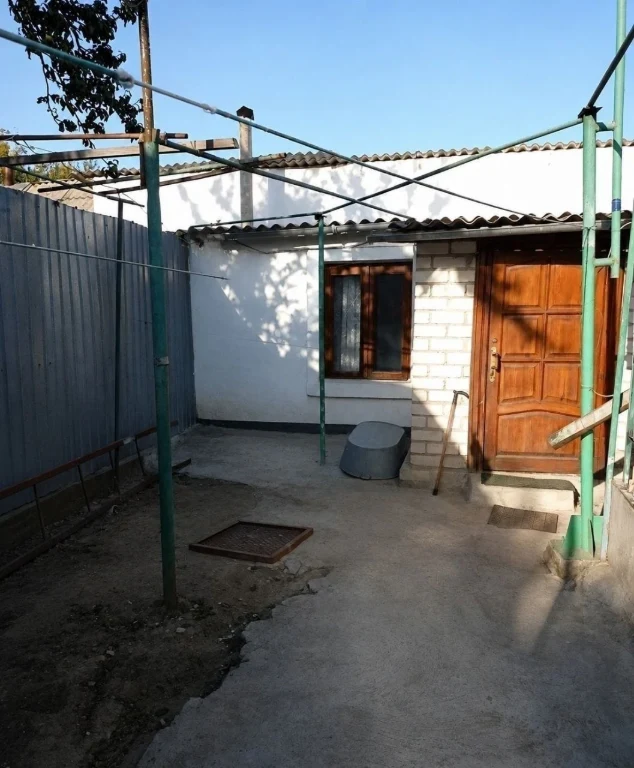 2-bedroom house