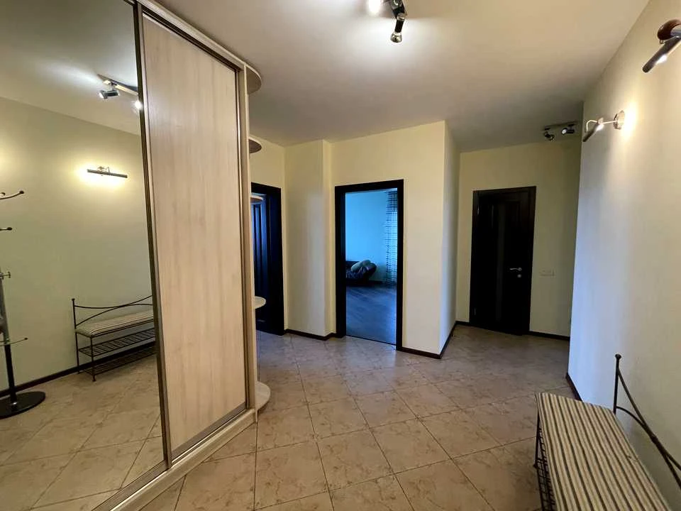 Apartment. Holosiivsky Prospect