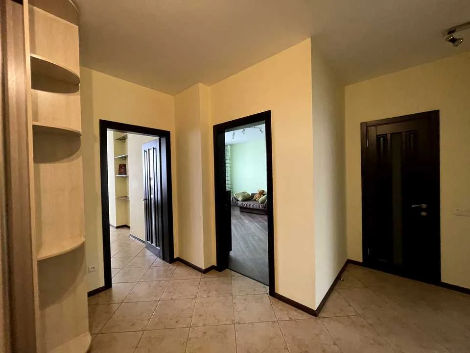 Apartment. Holosiivsky Prospect