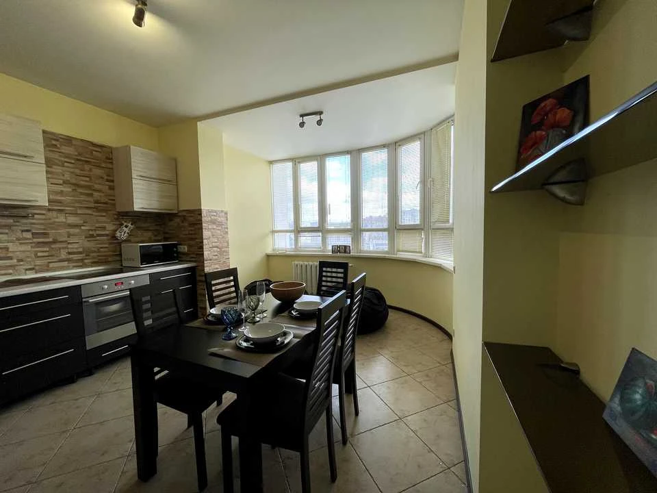 Apartment. Holosiivsky Prospect