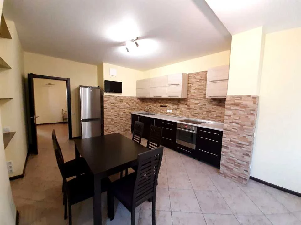 Apartment. Holosiivsky Prospect