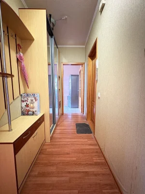 Продається 2-кімнатна квартира, вул. Європейська, 20. м.Бот. Сад