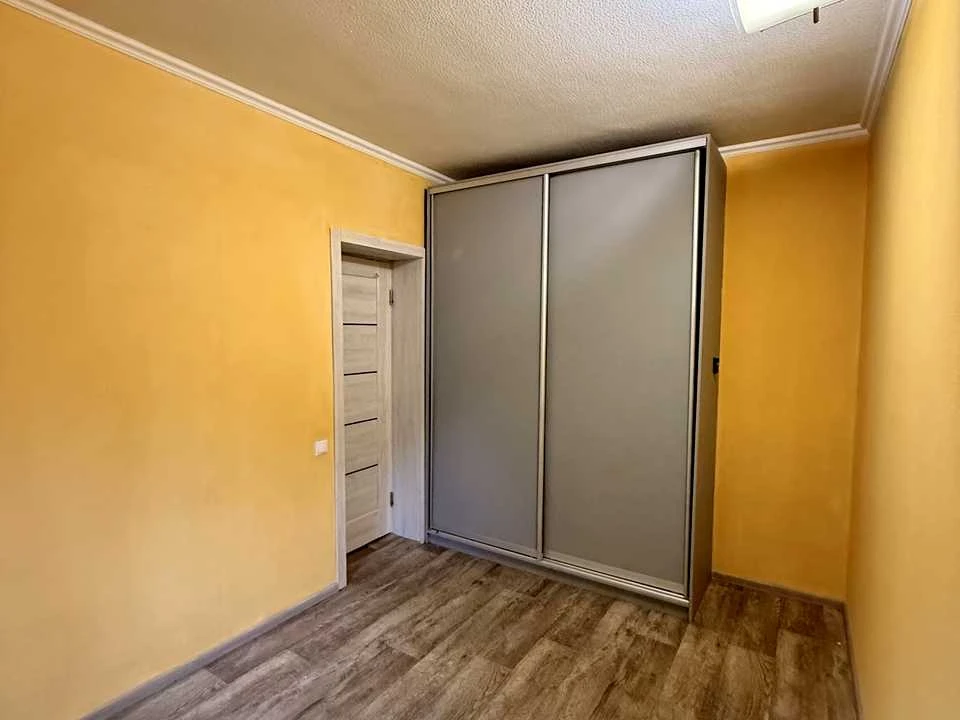 Дом. Дніпро, улица Духмяна