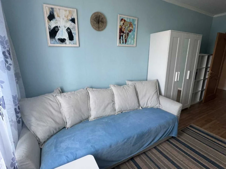 FOR RENT: 3-room apartment (112 sq m) in Kyiv, Dnipro District