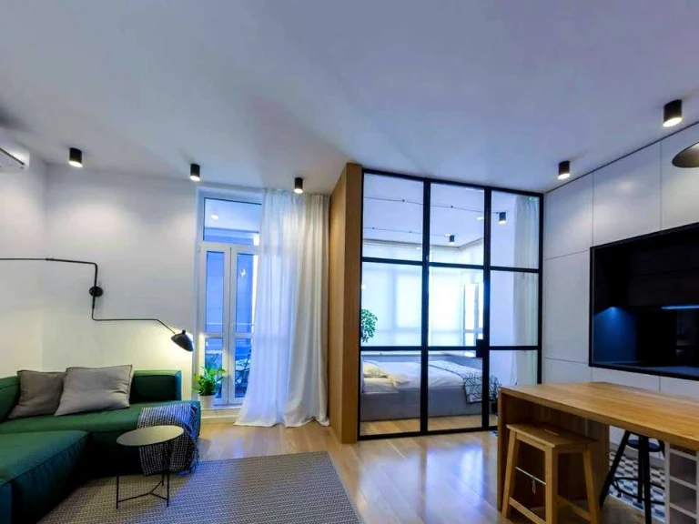 Apartment. John McKenna, Kyiv