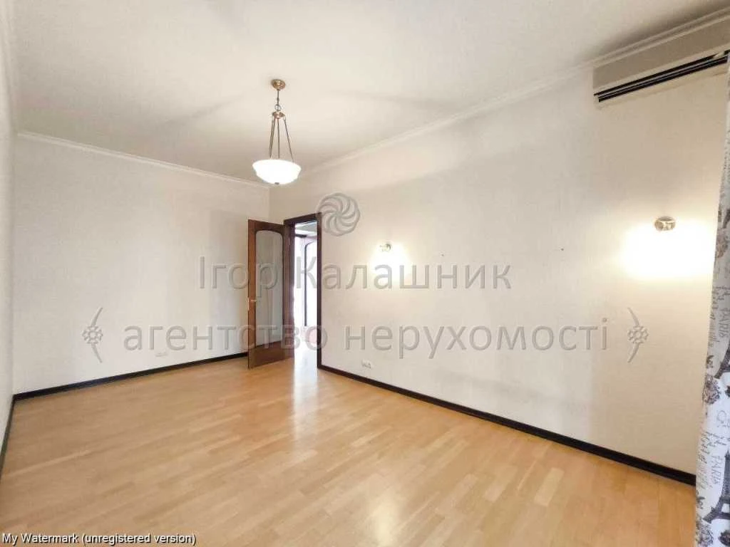 For Sale Spacious Apartment (163.3 sq m) in Kyiv, Pecersky