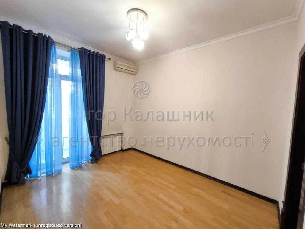 For Sale Spacious Apartment (163.3 sq m) in Kyiv, Pecersky