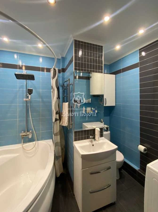 For Sale: 3-Bedroom Apartment (102.6 sq m) in Kyiv, Dnitsky District