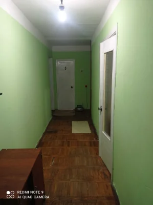3-bedroom apartment in a brick building
