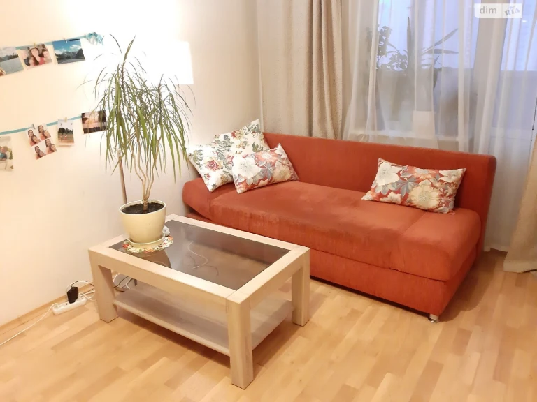 Long-Term Rental Apartment, Poznaki