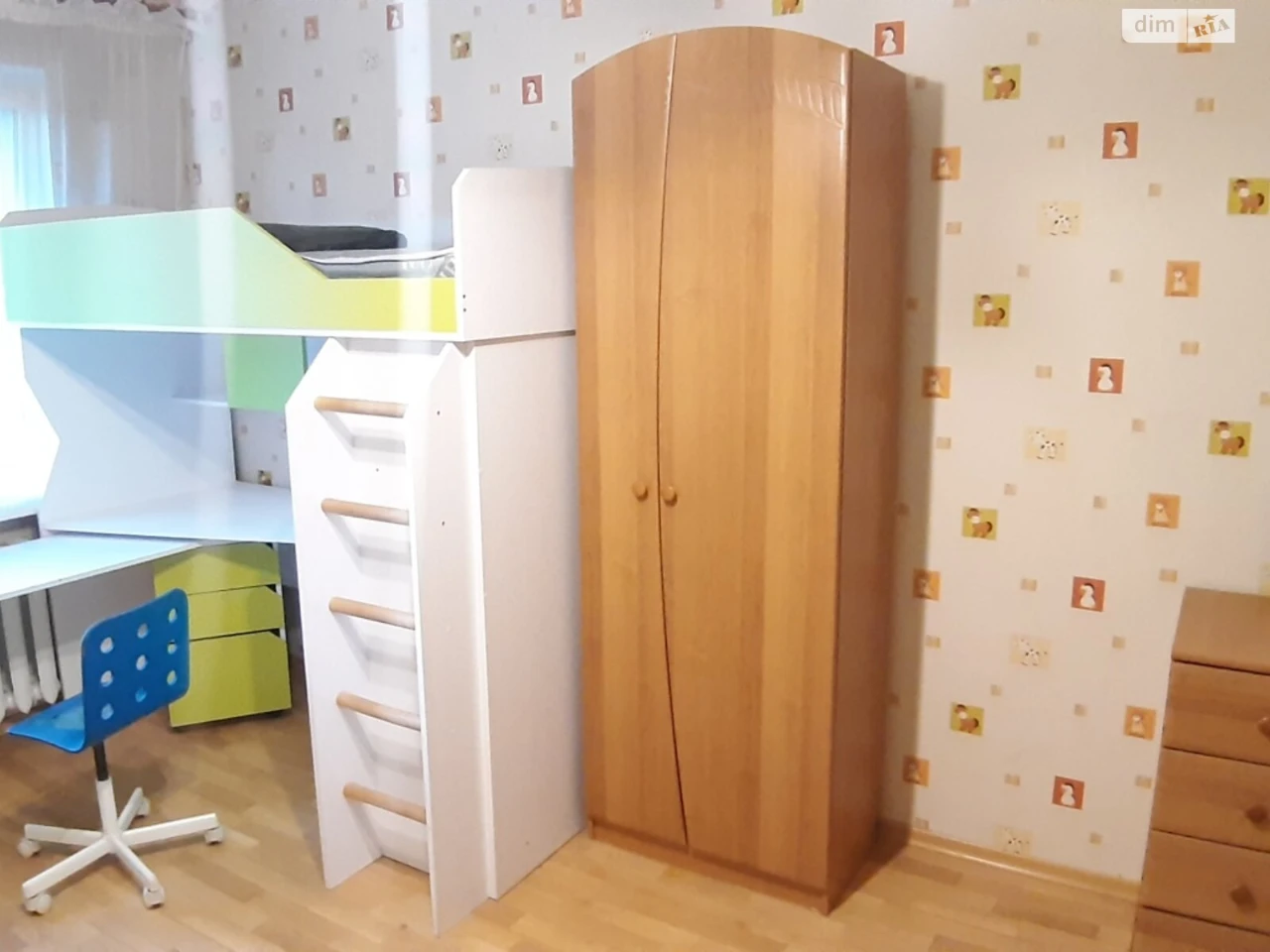 Long-Term Rental Apartment, Poznaki