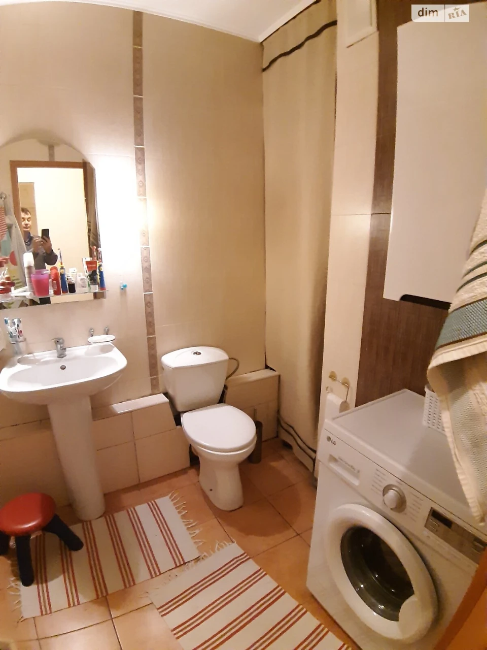 Long-Term Rental Apartment, Poznaki