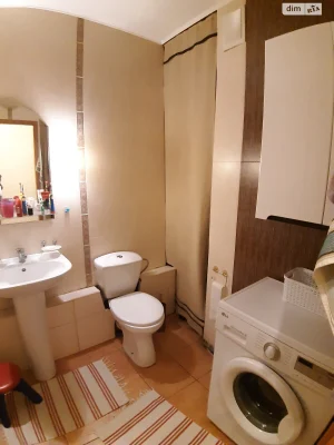 Long-Term Rental Apartment, Poznaki