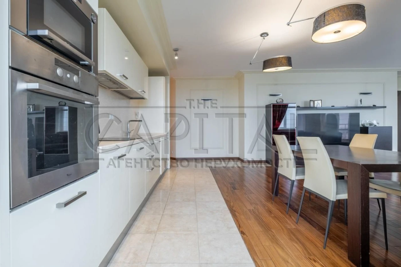 Простора 2-кімнатна квартира 91 м², з видом на Дніпро, проспект Володимир