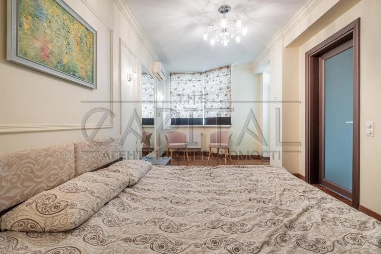 Простора 2-кімнатна квартира 91 м², з видом на Дніпро, проспект Володимир