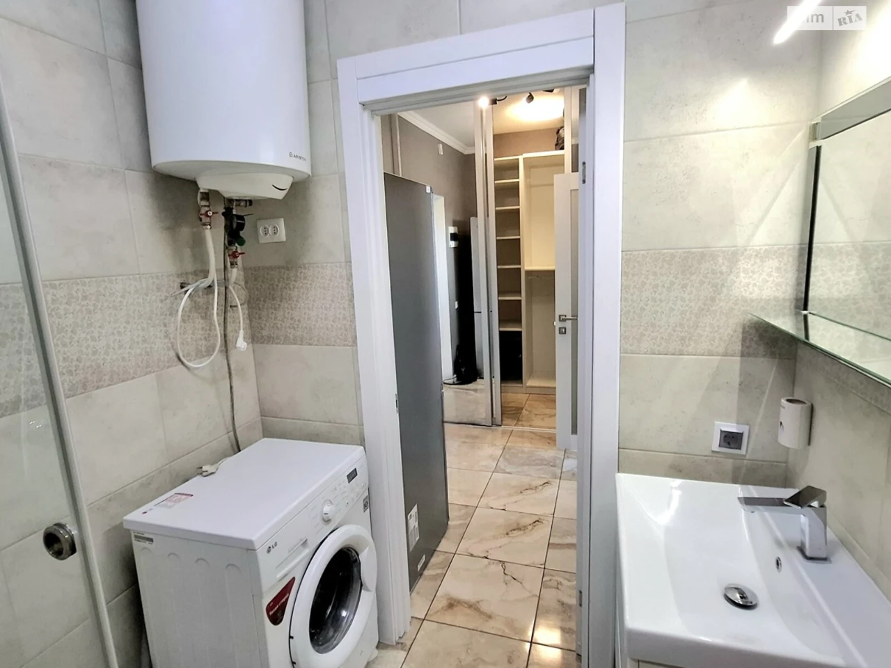 Apartment for Sale - Bagrynova Hora