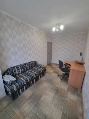 Продам 1 комнатную квартиру в самом центре Днепра.