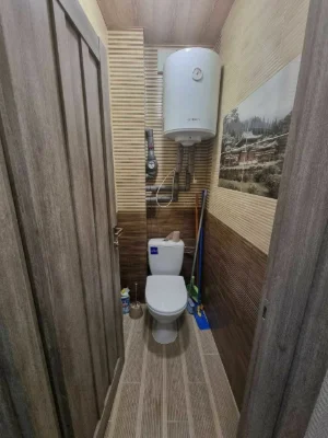 Продам 1 комнатную квартиру в самом центре Днепра.
