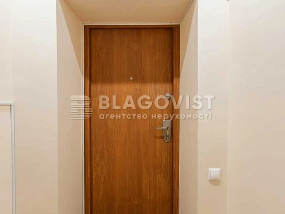 Квартира. Київ, Юлії Здановської вул.