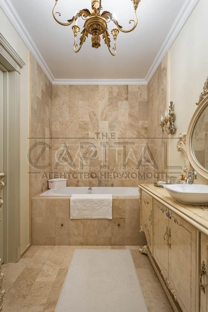 Прекрасна 3-кімнатна квартира 115 м² на 2 поверсі в ЖК "Смарагдовий"