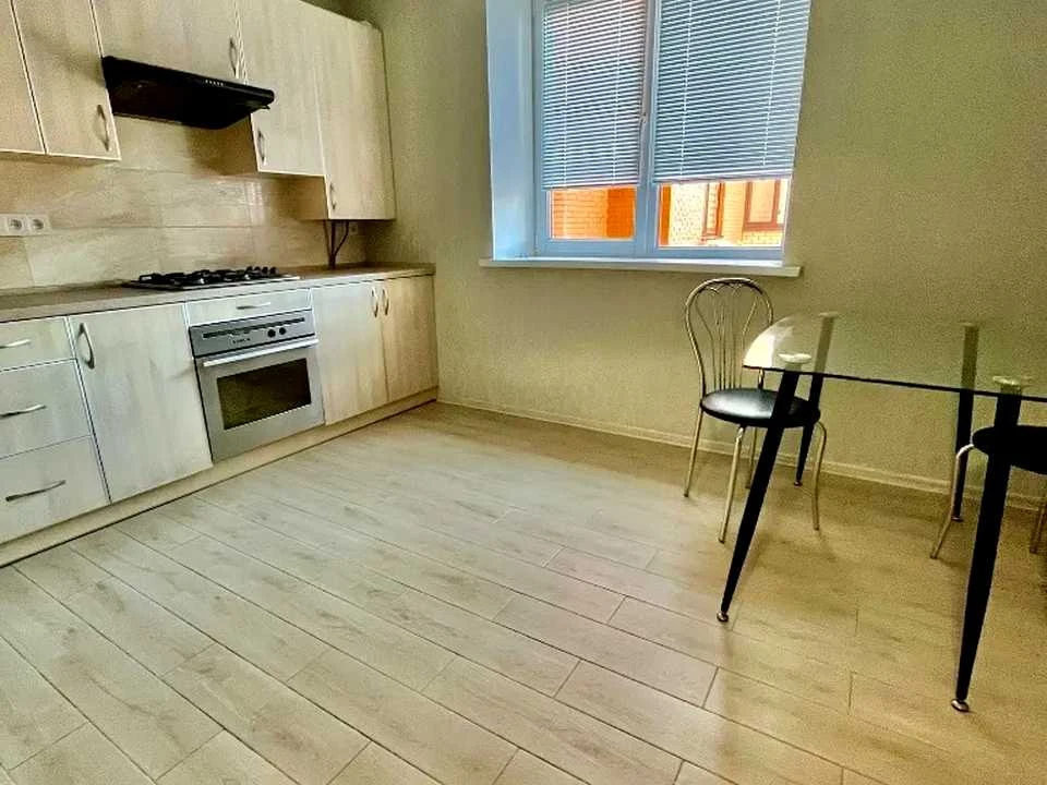 Apartment. Dnipro, Zaporizhse Shose