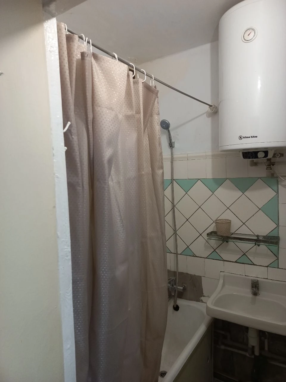 Selling 2 room apartment on Marseilles Street