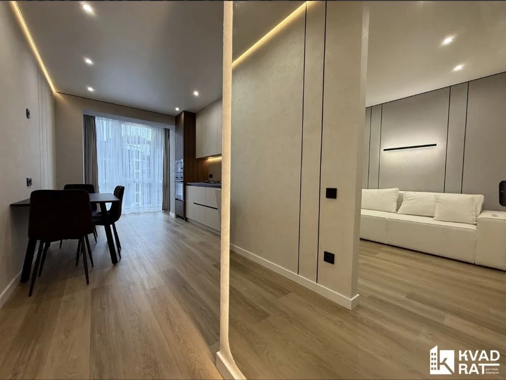 Luxury 1.5 room apartment in the "Knyzhyn" residential complex
