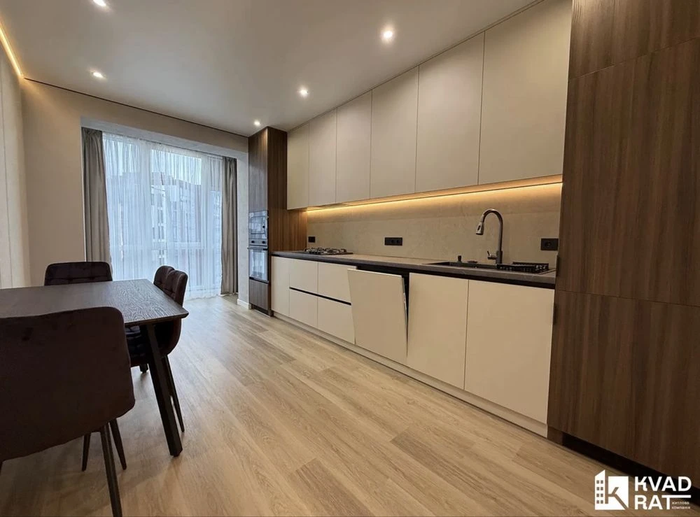 Luxury 1.5 room apartment in the "Knyzhyn" residential complex