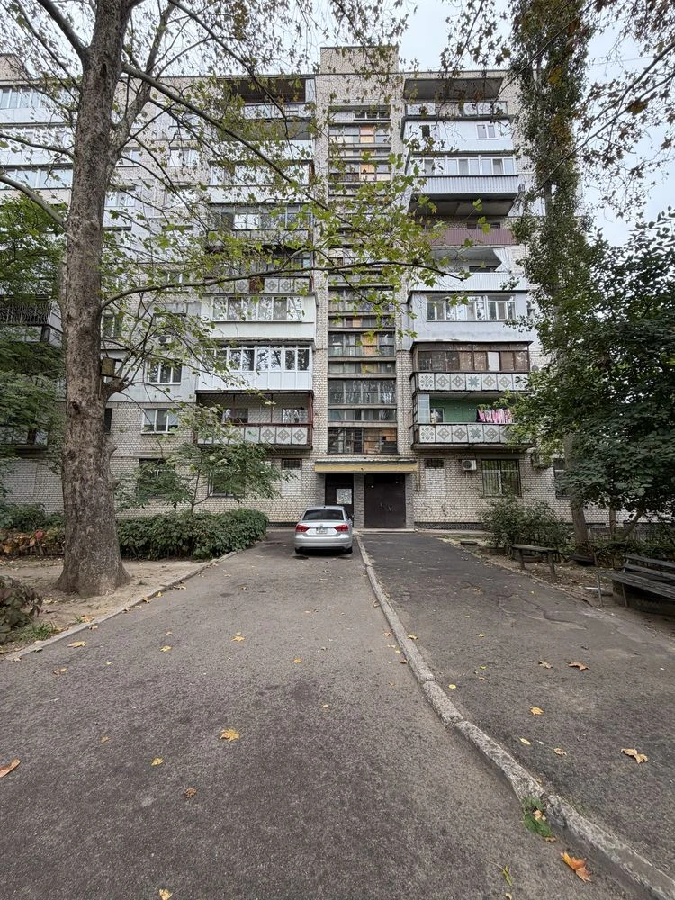 В продажу 4-кімнатна квартира на вул. Новозаводській, Чеська 85, 85 кв. м