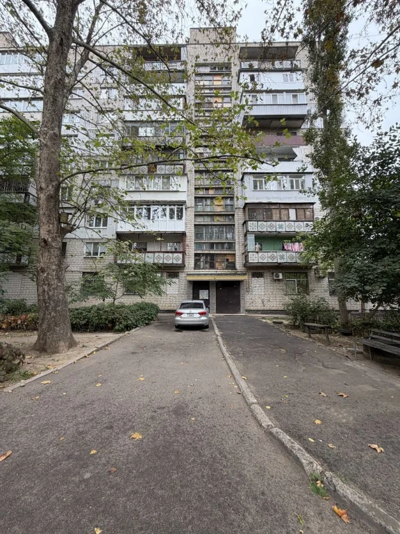 В продажу 4-кімнатна квартира на вул. Новозаводській, Чеська 85, 85 кв. м
