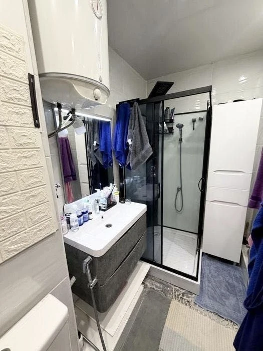 Продаж 2к квартири "Без Власника" в центрі Печерки, Алмазова, Панаса