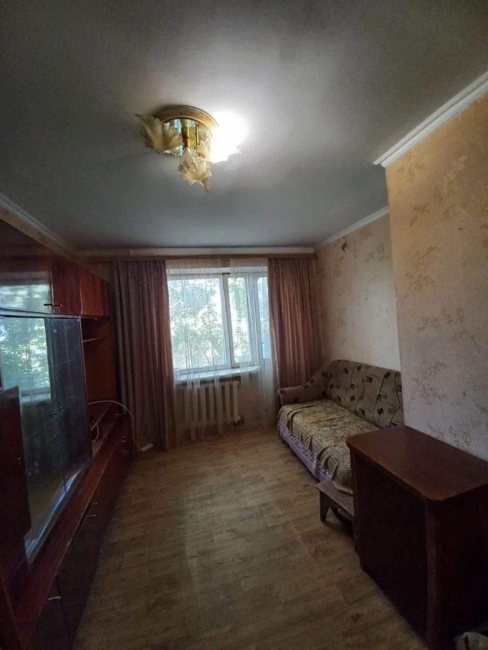 Продам 1 ком квартиру на Затонского