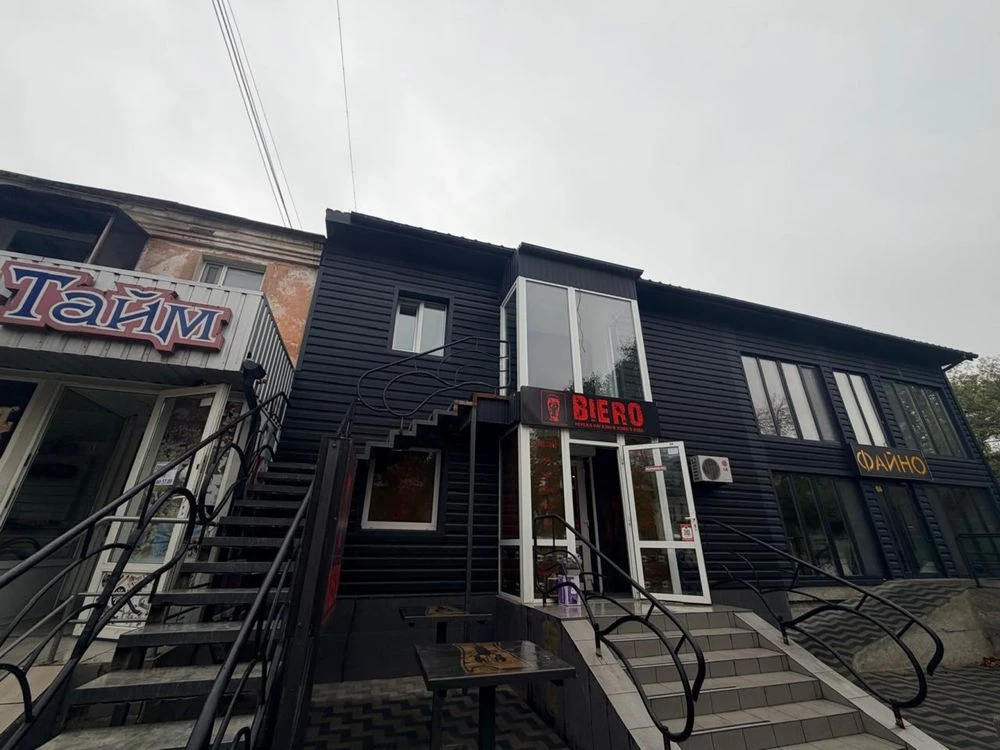 Продам квартиру під житло або комерцію